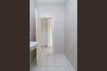 Casa para alugar com 12m², 1 quarto e sem vaga Casa para alugar com 12m², 1 quarto e sem vagaBanheiro