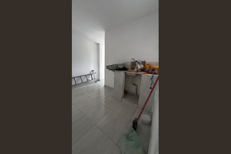 Casa para alugar com 1 quarto, 12m² em Jardim Clarice, São Paulo