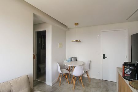 Sala de apartamento à venda com 2 quartos, 34m² em Vila Tolstoi, São Paulo