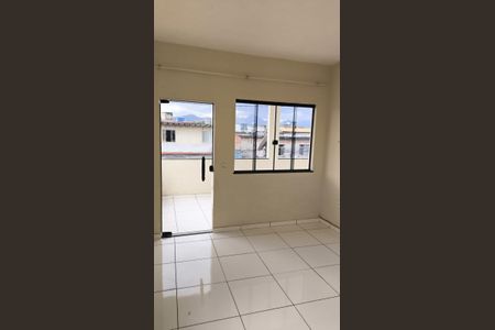 Sala de casa para alugar com 2 quartos, 70m² em Parque Santa Lucia, Duque de Caxias