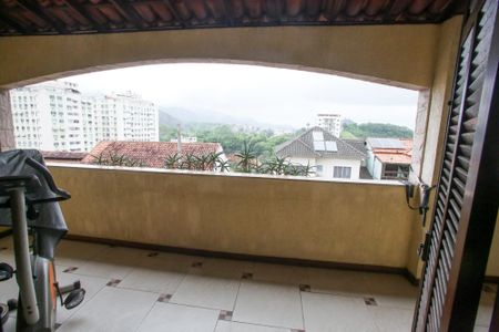 Casa para alugar com 400m², 4 quartos e 3 vagasVaranda da Suíte
