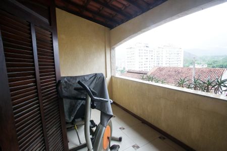 Casa para alugar com 400m², 4 quartos e 3 vagasVaranda da Suíte
