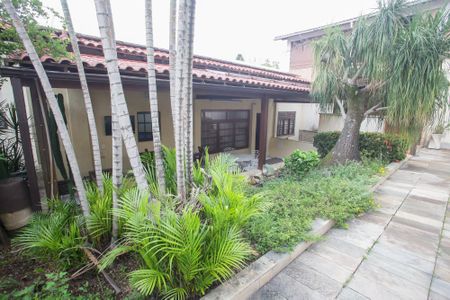 Casa para alugar com 400m², 4 quartos e 3 vagasJardim