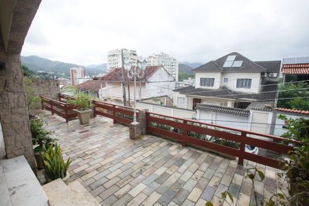 Casa para alugar com 400m², 4 quartos e 3 vagasVaranda
