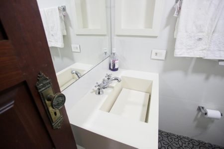 Casa para alugar com 400m², 4 quartos e 3 vagasBanheiro Social
