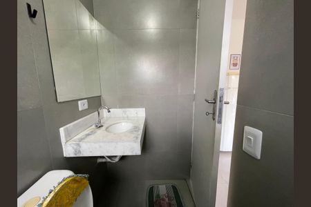 Banheiro de kitnet/studio para alugar com 1 quarto, 20m² em Vila Butantã, São Paulo