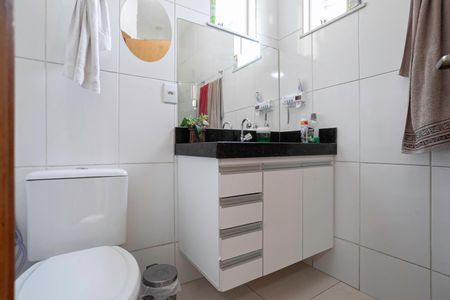 Casa de condomínio para alugar com 86m², 3 quartos e 1 vagaBanheiro da suíte 