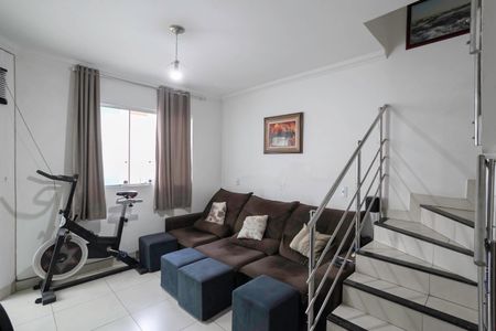 Casa de condomínio para alugar com 86m², 3 quartos e 1 vagaSala