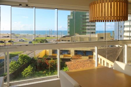 Vista da Sala de apartamento para alugar com 1 quarto, 72m² em Jardim Armação, Salvador