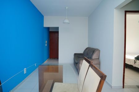 Sala de apartamento para alugar com 2 quartos, 60m² em Camburi, Maricá
