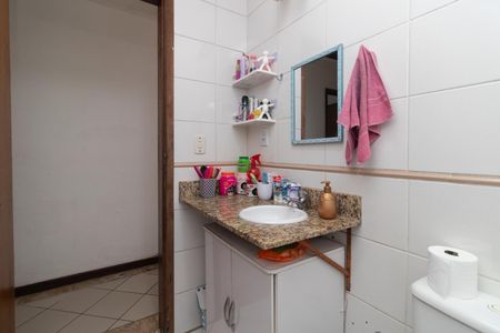 Casa de condomínio para alugar com 127m², 4 quartos e 1 vagaBanheiro Social