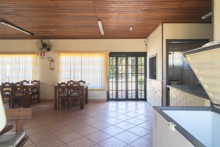 Casa de condomínio para alugar com 127m², 4 quartos e 1 vagaÁrea comum - Salão de festas