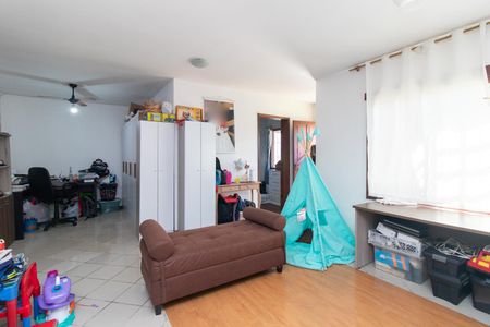 Sala de casa de condomínio à venda com 4 quartos, 127m² em Aberta dos Morros, Porto Alegre
