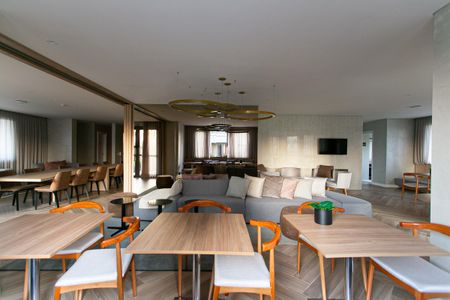 Apartamento à venda com 125m², 3 quartos e 2 vagas Apartamento à venda com 125m², 3 quartos e 2 vagasÁrea Comum