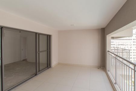 Apartamento à venda com 129m², 3 quartos e 2 vagas Apartamento à venda com 129m², 3 quartos e 2 vagasSala - Varanda