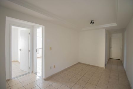 Sala de apartamento para alugar com 2 quartos, 64m² em Colubandê, São Gonçalo