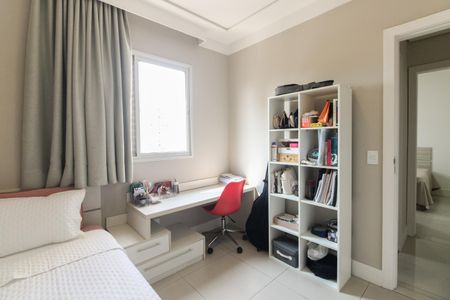 Apartamento à venda com 96m², 3 quartos e 3 vagasQuarto 2