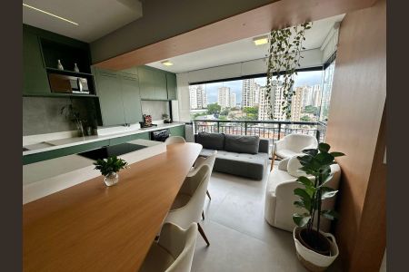 Apartamento à venda com 60m², 2 quartos e 1 vaga