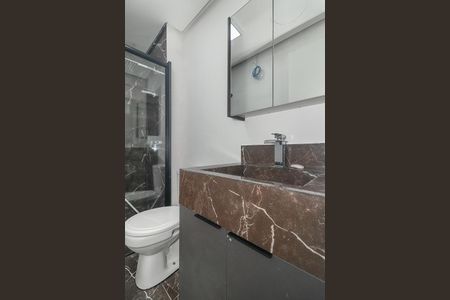 Banheiro de apartamento para alugar com 1 quarto, 34m² em Independência, Porto Alegre