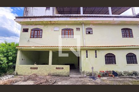 Casa à venda com 200m², 6 quartos e 2 vagasFachada