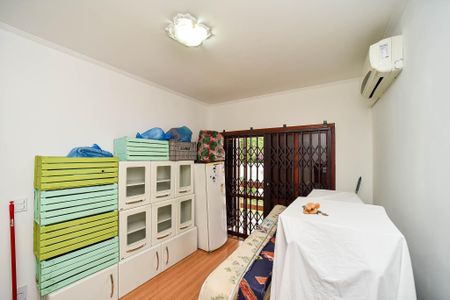 Casa à venda com 265m², 3 quartos e 4 vagas Casa à venda com 265m², 3 quartos e 4 vagasQuarto 1