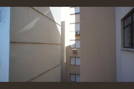 Apartamento à venda com 85m², 2 quartos e sem vaga Apartamento à venda com 85m², 2 quartos e sem vagaVista