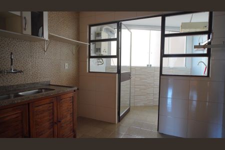 Apartamento à venda com 85m², 2 quartos e sem vaga Apartamento à venda com 85m², 2 quartos e sem vagaCozinha e Área de Serviço