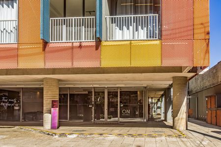 Studio à venda com 28m², 1 quarto e sem vaga Studio à venda com 28m², 1 quarto e sem vagaFachada