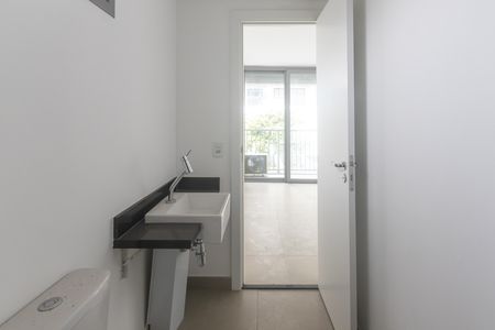 Studio à venda com 28m², 1 quarto e sem vaga Studio à venda com 28m², 1 quarto e sem vagaBanheiro