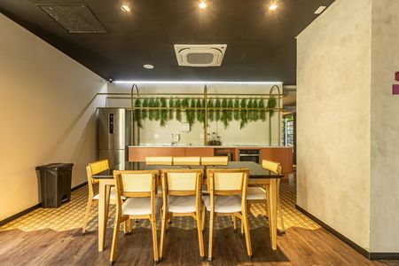Studio à venda com 28m², 1 quarto e sem vaga Studio à venda com 28m², 1 quarto e sem vagaÁrea comum - Salão de festas