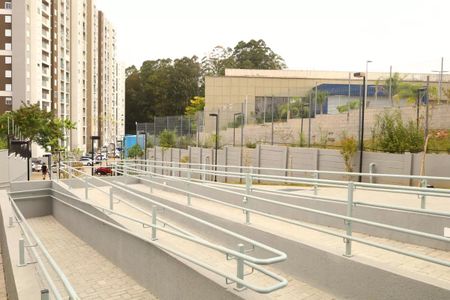 Apartamento para alugar com 42m², 2 quartos e sem vagaÁrea comum - Entrada 