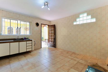 Casa para alugar com 120m², 2 quartos e 2 vagas Casa para alugar com 120m², 2 quartos e 2 vagasCozinha
