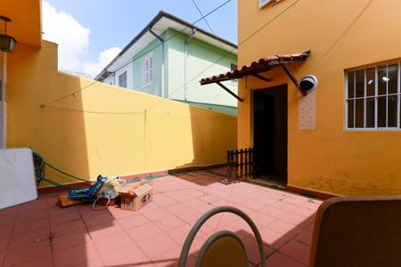 Casa para alugar com 120m², 2 quartos e 2 vagas Casa para alugar com 120m², 2 quartos e 2 vagasQuintal