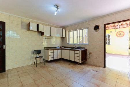 Casa para alugar com 120m², 2 quartos e 2 vagas Casa para alugar com 120m², 2 quartos e 2 vagasCozinha