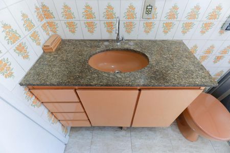 Casa para alugar com 120m², 2 quartos e 2 vagas Casa para alugar com 120m², 2 quartos e 2 vagasBanheiro