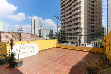 Casa para alugar com 120m², 2 quartos e 2 vagas Casa para alugar com 120m², 2 quartos e 2 vagasTerraço