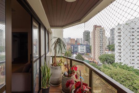 Apartamento para alugar com 250m², 3 quartos e 3 vagas Apartamento para alugar com 250m², 3 quartos e 3 vagasSacada