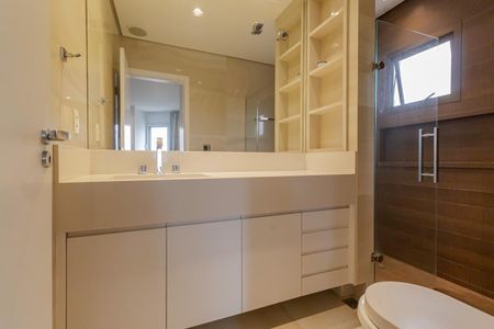 Apartamento para alugar com 250m², 3 quartos e 3 vagasBanheiro da Suíte 1