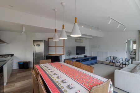 Apartamento para alugar com 250m², 3 quartos e 3 vagas Apartamento para alugar com 250m², 3 quartos e 3 vagasÁrea gourmet