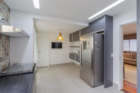 Apartamento para alugar com 250m², 3 quartos e 3 vagas Apartamento para alugar com 250m², 3 quartos e 3 vagasCozinha