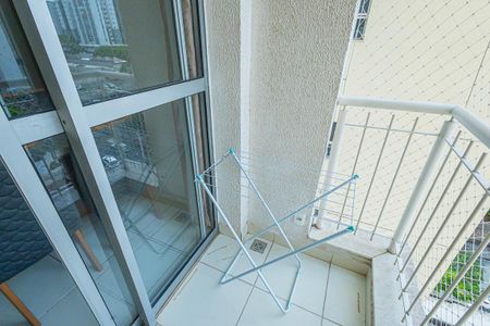 Apartamento para alugar com 47m², 2 quartos e 2 vagas Apartamento para alugar com 47m², 2 quartos e 2 vagasvaranda