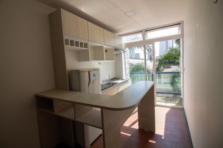 Cozinha de kitnet/studio para alugar com 1 quarto, 32m² em Jardim Caravelas, São Paulo