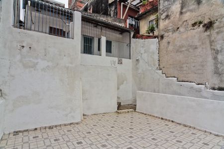 Casa para alugar com 90m², 2 quartos e 2 vagasÁrea externa