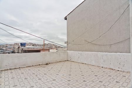 Casa para alugar com 90m², 2 quartos e 2 vagasÁrea externa