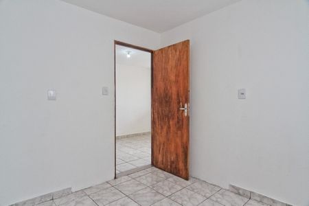 Casa para alugar com 90m², 2 quartos e 2 vagasQuarto 2