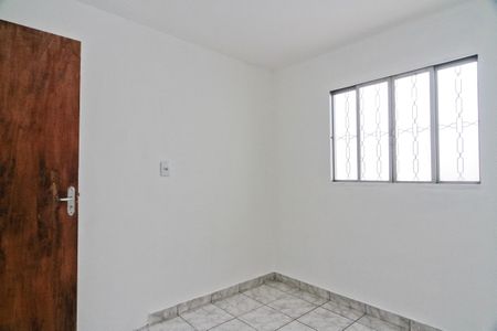 Quarto 2 de casa para alugar com 2 quartos, 90m² em Vila Joao Batista, São Paulo