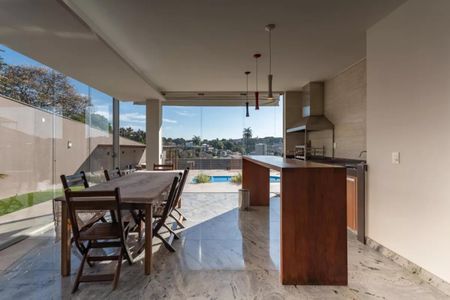 Casa à venda com 360m², 5 quartos e 3 vagasFoto 07