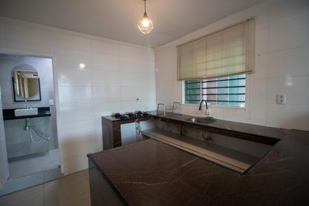 Cozinha de casa para alugar com 2 quartos, 120m² em Vila Continental, São Paulo