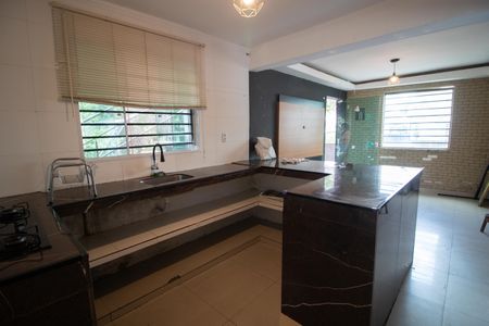COZINHA de casa para alugar com 2 quartos, 120m² em Vila Continental, São Paulo