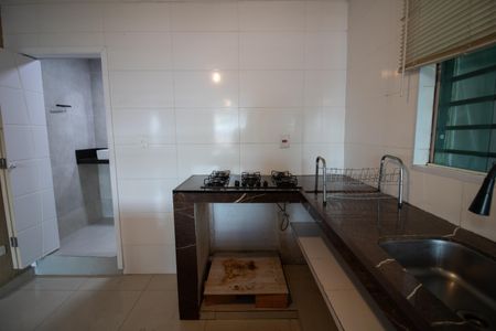 COZINHA de casa para alugar com 2 quartos, 120m² em Vila Continental, São Paulo